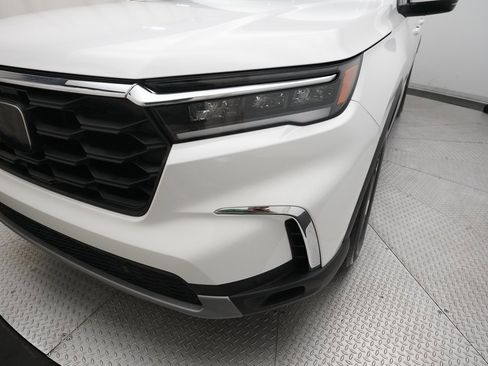 Certified 2024 Honda Pilot EX-L image 23