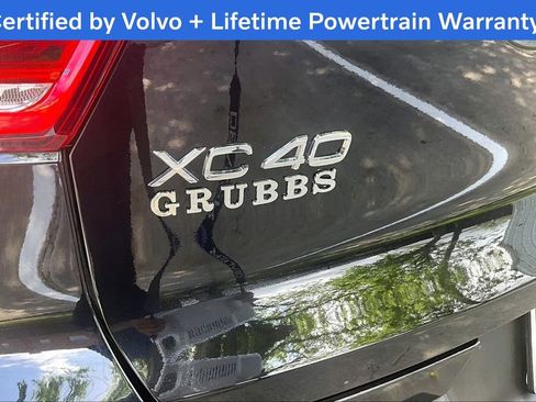 Certified 2026 Volvo XC40 B5 Plus AWD/4WD image 42
