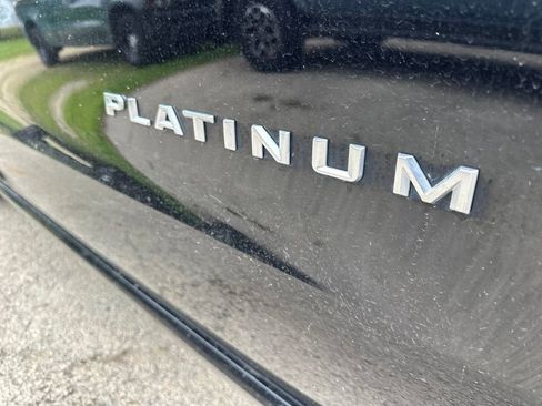 Used 2025 Ford Expedition Max Platinum AWD/4WD image 7