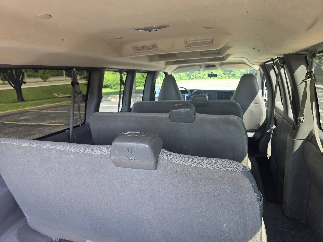 Used 2017 Chevrolet Express 3500 LT w/ LT Preferred Equipment Group RWD image 11