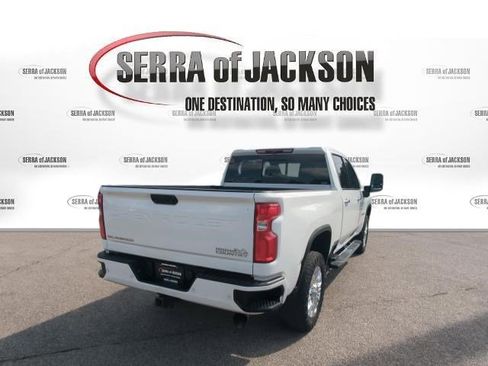 Used 2023 Chevrolet Silverado 2500 High Country AWD/4WD image 7