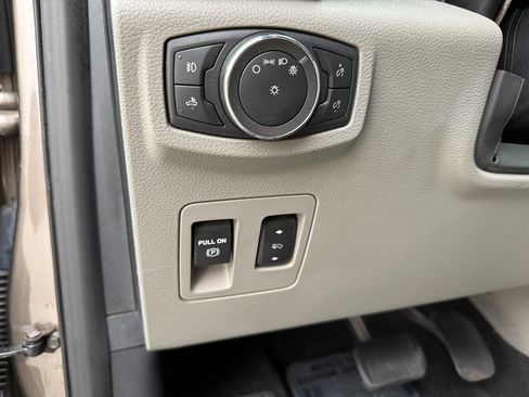 Used 2019 Ford F150 XLT w/ Equipment Group 302A Luxury image 23