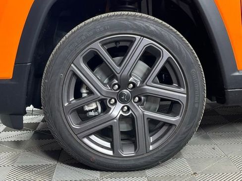 New 2026 Jeep Compass Limited image 9