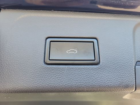 Used 2019 Volkswagen Atlas SEL image 15