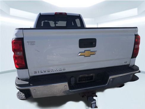 Used 2016 Chevrolet Silverado 2500 LT w/ LT Convenience Package image 7