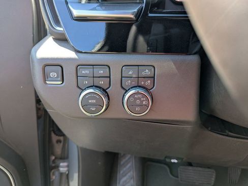 New 2026 GMC Sierra 1500 SLT w/ SLT Premium Plus Package AWD/4WD image 15