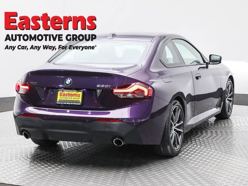 Used 2024 BMW 230i Coupe w/ Premium Package image 5