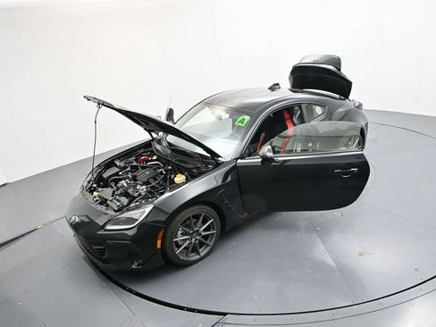 New 2026 Subaru BRZ Limited RWD image 32