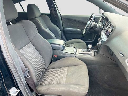 Used 2022 Dodge Charger GT w/ Blacktop Package RWD image 28