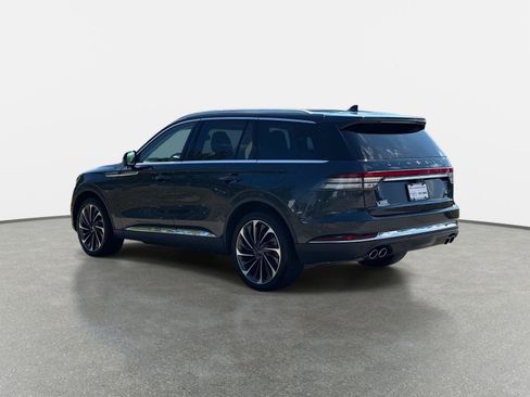 Used 2022 Lincoln Aviator Reserve w/ Equipment Group 201A image 7