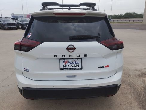 New 2026 Nissan Rogue SV w/ Rock Creek Premium Package AWD/4WD image 6