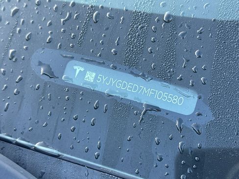 Used 2021 Tesla Model Y 2WD image 3