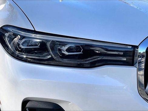 Used 2021 BMW X7 xDrive40i w/ Parking Assistance Package AWD/4WD image 28