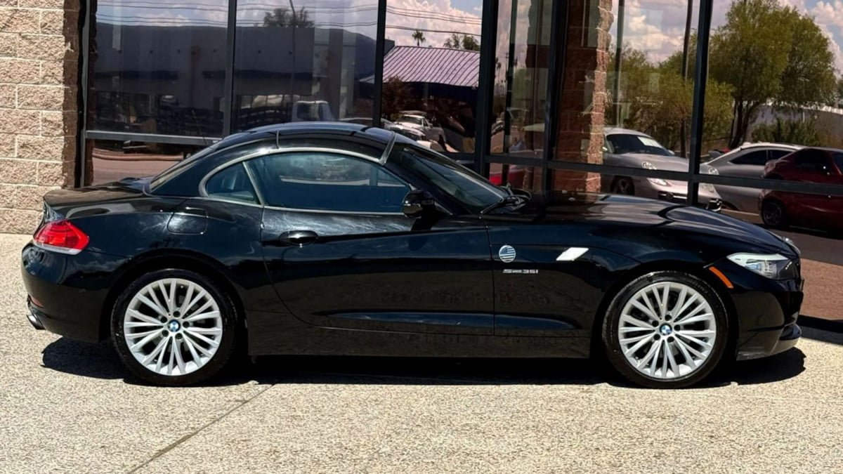 Used 2012 BMW Z4 sDrive35i RWD image 23