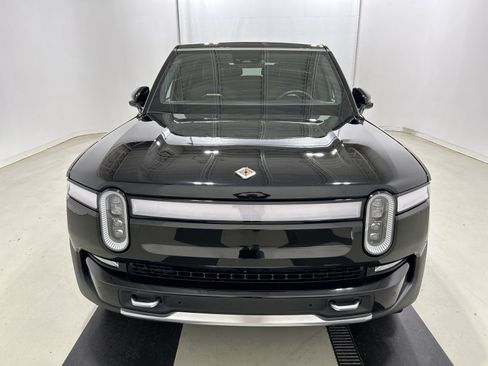 Used 2023 Rivian R1S Adventure Quad AWD/4WD image 8