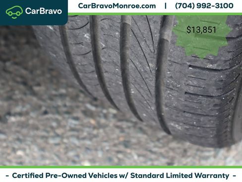 Certified 2017 Chevrolet Malibu LT FWD image 11