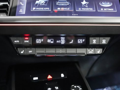 Certified 2024 Audi Q4 e-tron Prestige image 21