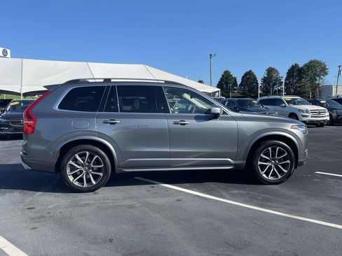 Used 2017 Volvo XC90 T6 Momentum w/ Vision Package AWD/4WD image 8