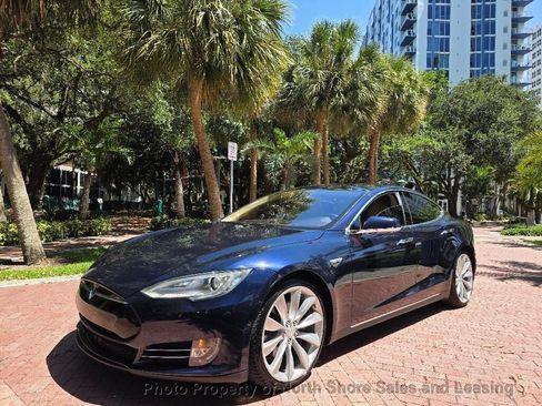 Used 2015 Tesla Model S 85D AWD/4WD image 3