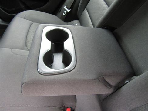 Used 2022 Chevrolet Malibu LT image 28