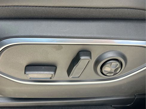 New 2026 Jeep Grand Wagoneer L Limited AWD/4WD image 26