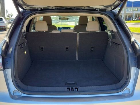 Certified 2023 Lincoln Nautilus FWD w/ Premium Package image 11