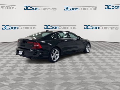 Used 2018 Volvo S90 T5 Momentum w/ Momentum Plus Package AWD/4WD image 8