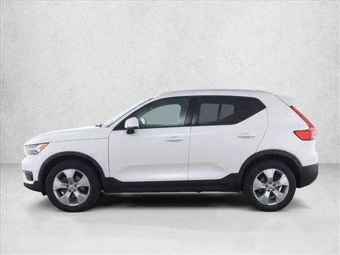 Used 2019 Volvo XC40 T5 Momentum AWD/4WD image 4