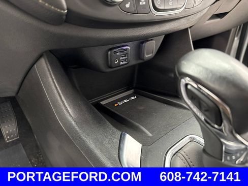 Used 2022 Chevrolet Traverse Premier w/ Redline Edition AWD/4WD image 18