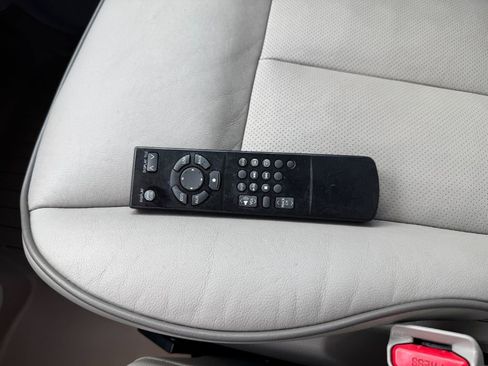 Used 2013 Nissan Quest LE image 27