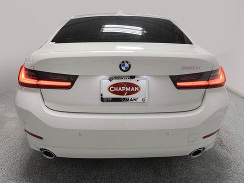 Certified 2025 BMW 330i Sedan w/ Convenience Package RWD image 4