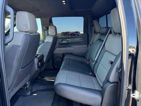 Used 2025 Chevrolet Silverado 1500 ZR2 w/ Technology Package AWD/4WD image 16