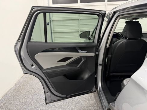 Used 2026 Volkswagen Tiguan SE FWD image 22