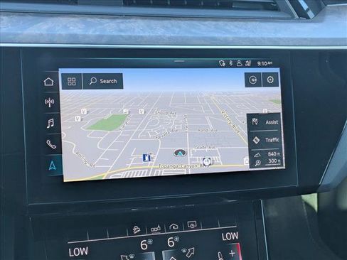 Used 2019 Audi e-tron Premium Plus AWD/4WD image 13