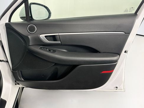 Used 2025 Hyundai Sonata SEL FWD image 32