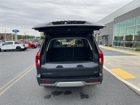 Used 2025 Ford Expedition Max Platinum AWD/4WD image 5