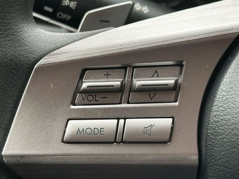Used 2010 Subaru Legacy 2.5i AWD/4WD image 24
