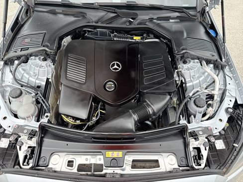 Used 2025 Mercedes-Benz C 300 4MATIC Sedan image 18