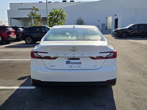 Used 2025 Toyota Camry LE image 6