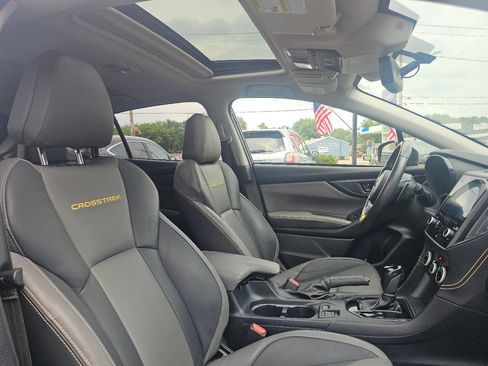 Used 2021 Subaru Crosstrek 2.5i Sport w/ Moonroof Package image 26