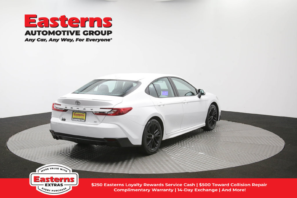Used 2025 Toyota Camry SE FWD image 42