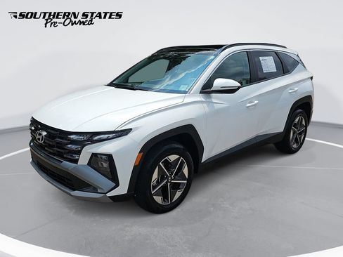 Certified 2025 Hyundai Tucson SEL AWD/4WD image 1