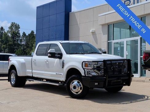 Certified 2022 Ford F350 Lariat w/ Lariat Value Package AWD/4WD image 1