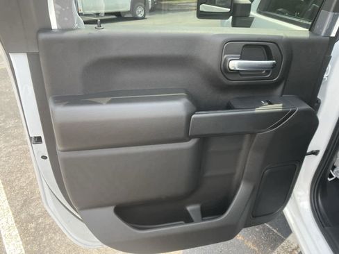 New 2024 GMC Sierra 2500 Pro w/ Convenience Package RWD image 12