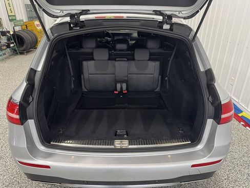 Used 2018 Mercedes-Benz E 400 4MATIC Wagon image 14