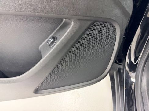 Certified 2023 Chevrolet Traverse LT image 24