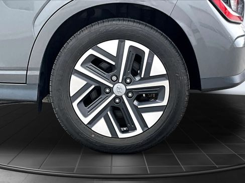Used 2023 Hyundai Kona SEL FWD image 36