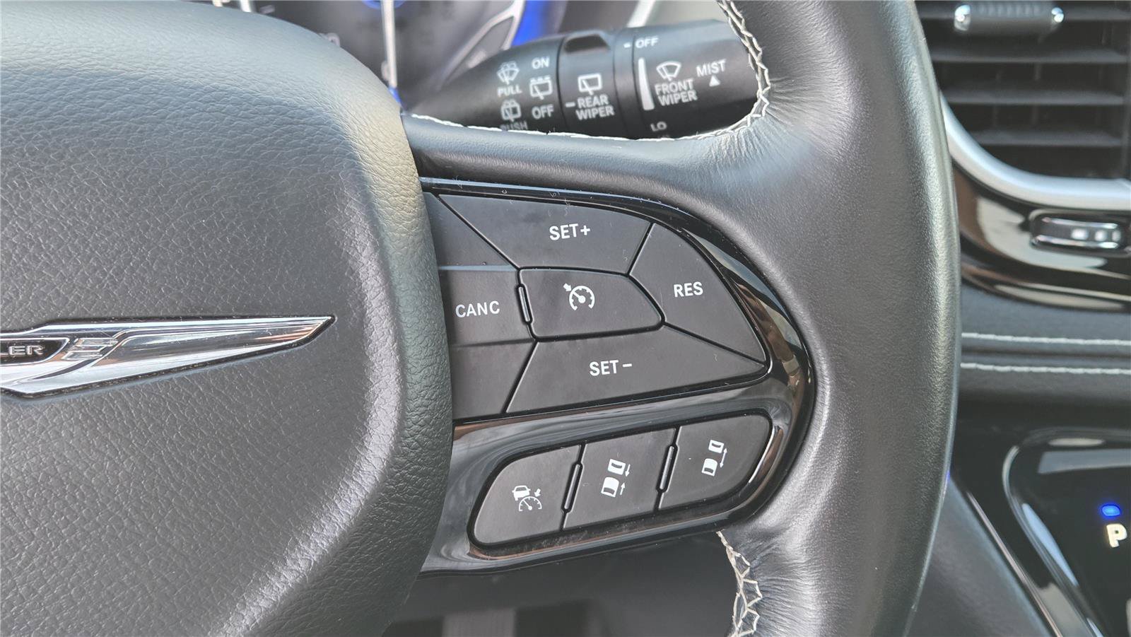 Used 2021 Chrysler Pacifica Touring-L w/ S Appearance Package AWD/4WD image 20