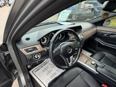Used 2015 Mercedes-Benz E 350 4MATIC Sedan image 9
