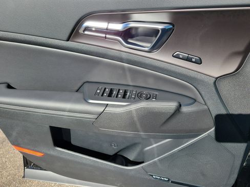 New 2026 Kia Sportage SX image 19